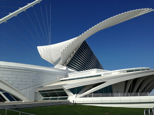 1.Milwaukee Art Museum.jpg